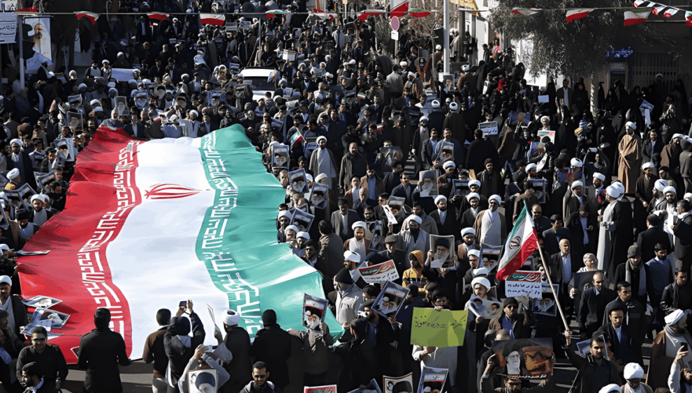 İran'daki Toplumsal Çöküş, Ekonomik Kriz ve Ayaklanmalar